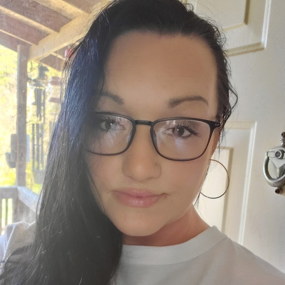 Meet your Posher, Jessica - Picture 8 of 16